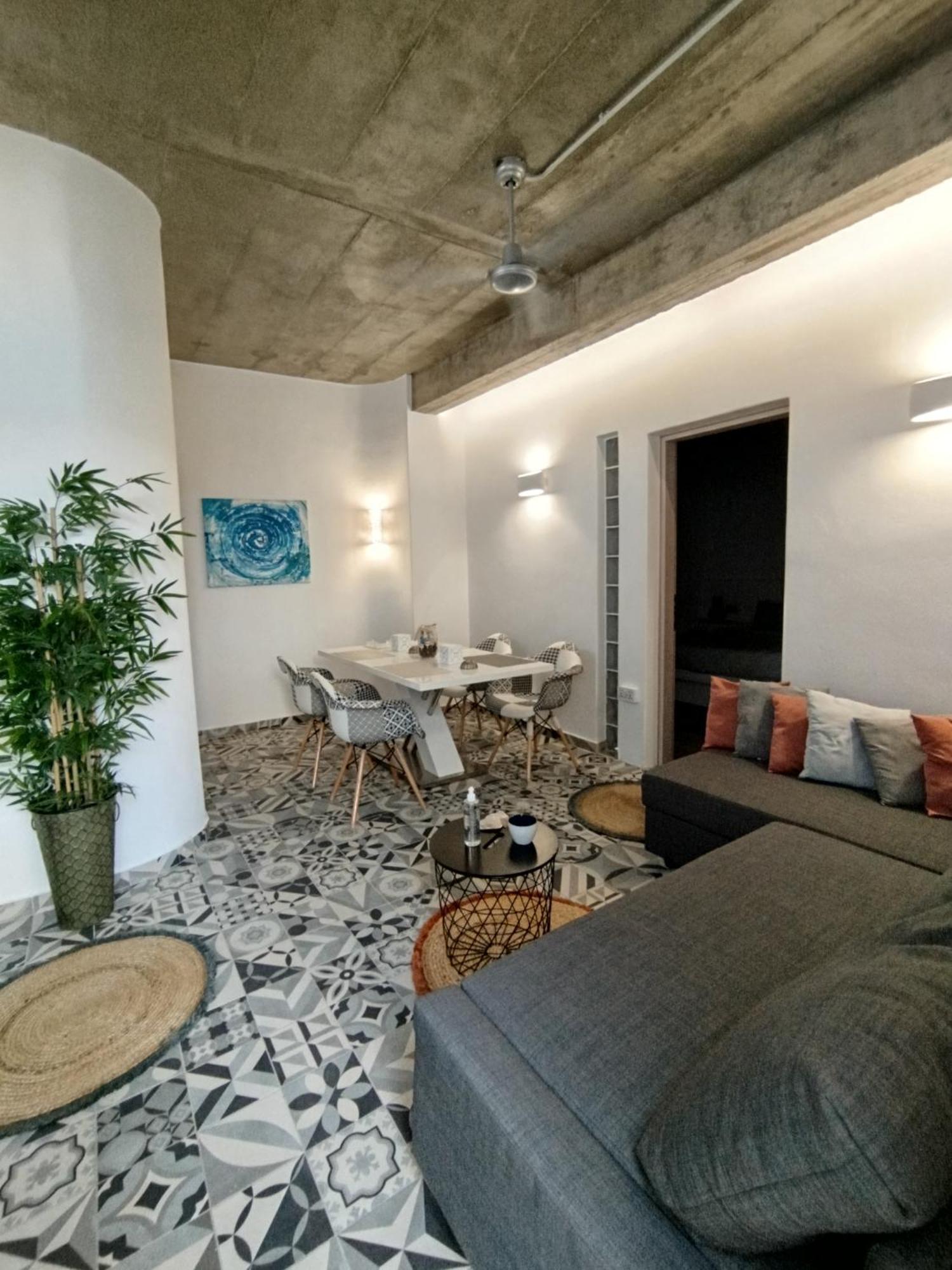 Ab Green Living Santorini Emporio  외부 사진